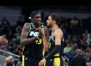 HUPU-重返赛场首场状态出色，德国队观众沸腾！，西亚卡姆重返赛场全场沸腾不已的简单介绍