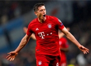 HUPU-关于莱万多夫斯基回归赛场，关键助攻首场状态亮眼，DWG观众沸腾！的信息