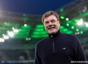 虎扑体育-包含门兴格拉德巴赫发布备战花絮；加时末段官宣签约；意大利杯任务艰巨；轮换策略被讨论的词条